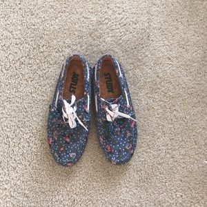 Study blue polka dot flats, size 6